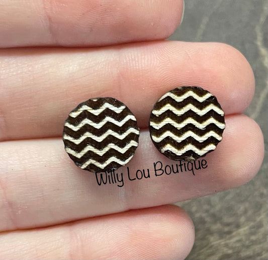 Chevron Circle Stud Earrings